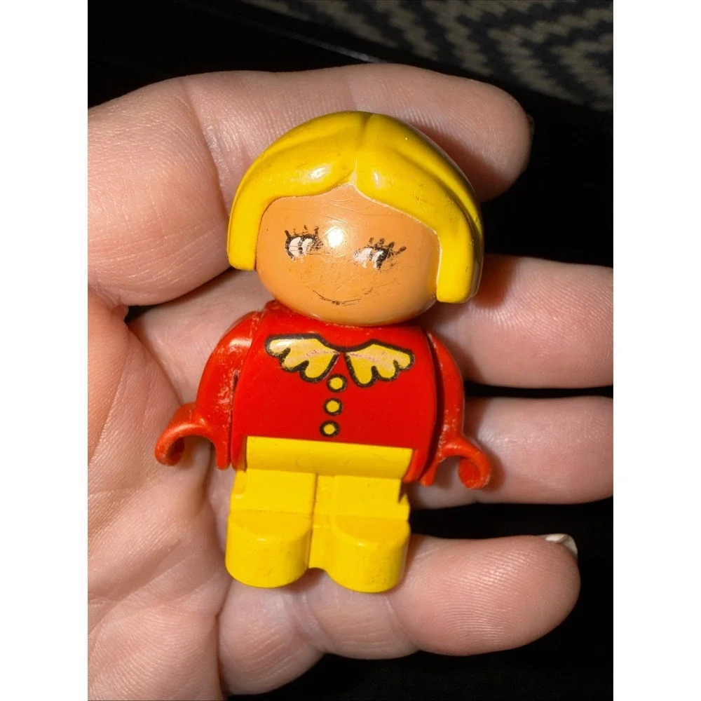 LEGO - Duplo Wheelbarrow with Yellow Wheels - Red And Lego Girl ‎ 5368